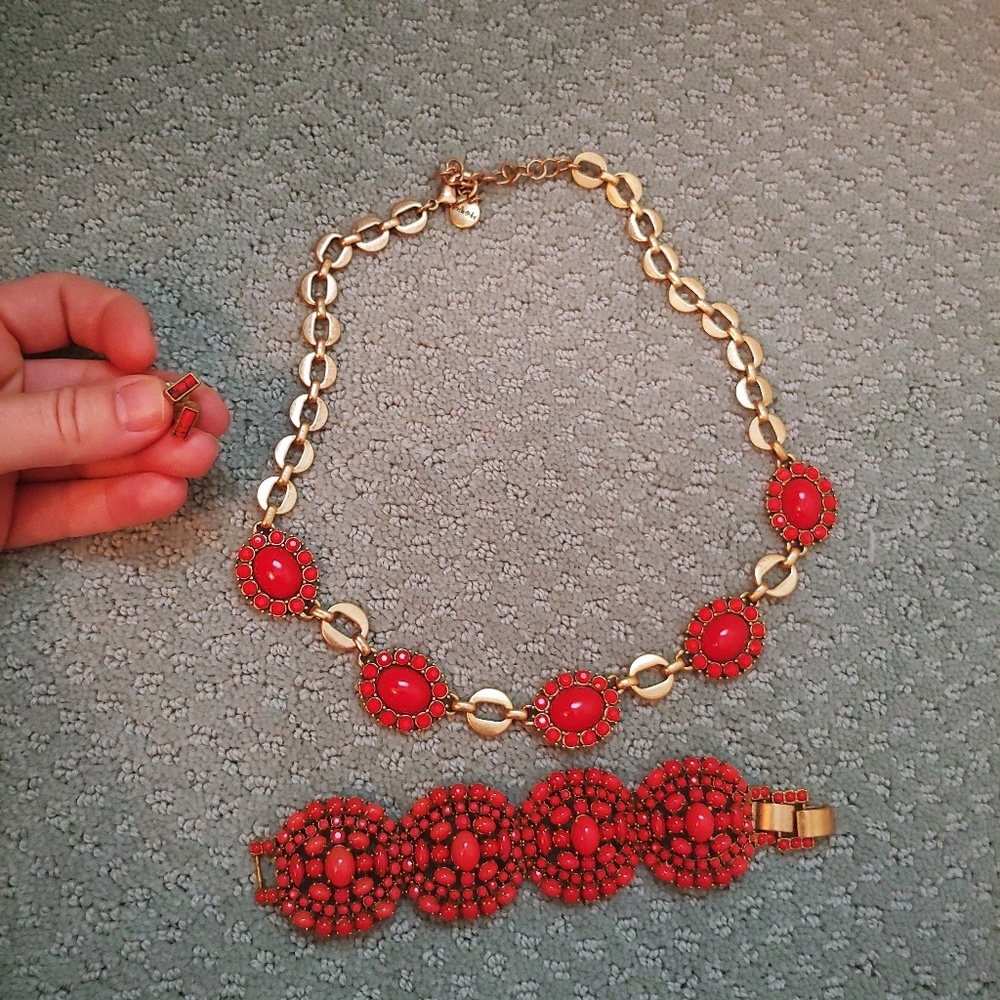 Stella & Dot necklace, bracelet and earrings
